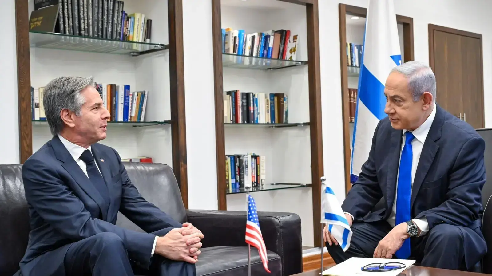 ראש הממשלה בנימין נתניהו נפגש עם מזכיר המדינה האמריקאי, אנטוני בלינקן, 9 לינואר 2024 ראש הממשלה בנימין נתניהו נפגש עם מזכיר המדינה האמריקאי, אנטוני בלינקן, 9 לינואר 2024