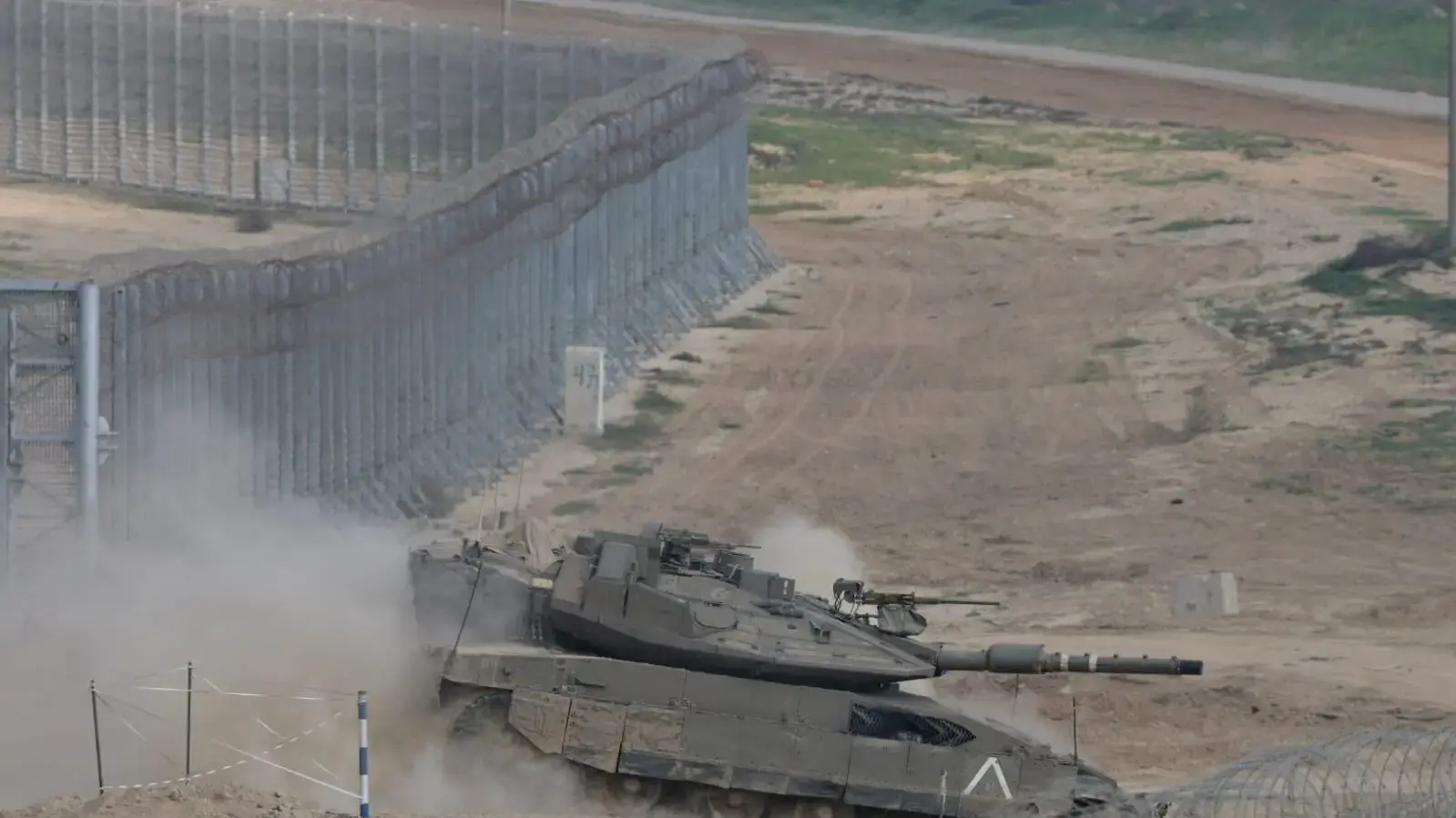 כוחות שריון על גבול רצועת עזה, 9 בינואר 2024 כוחות שריון על גבול רצועת עזה, 9 בינואר 2024