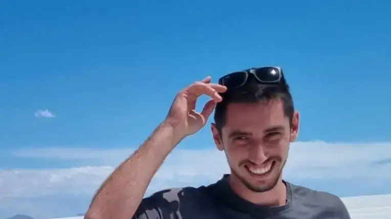 רס"ר (במיל') עמית שחר, מרמת יוחנן, לוחם ביחידת יהל"ם, חיל ההנדסה הקרבית, נפל בקרב במרכז רצועת עזה, בן 25 בנופלו.
רס"ר (במיל') עמית שחר, מרמת יוחנן, לוחם ביחידת יהל"ם, חיל ההנדסה הקרבית, נפל בקרב במרכז רצועת עזה, בן 25 בנופלו.