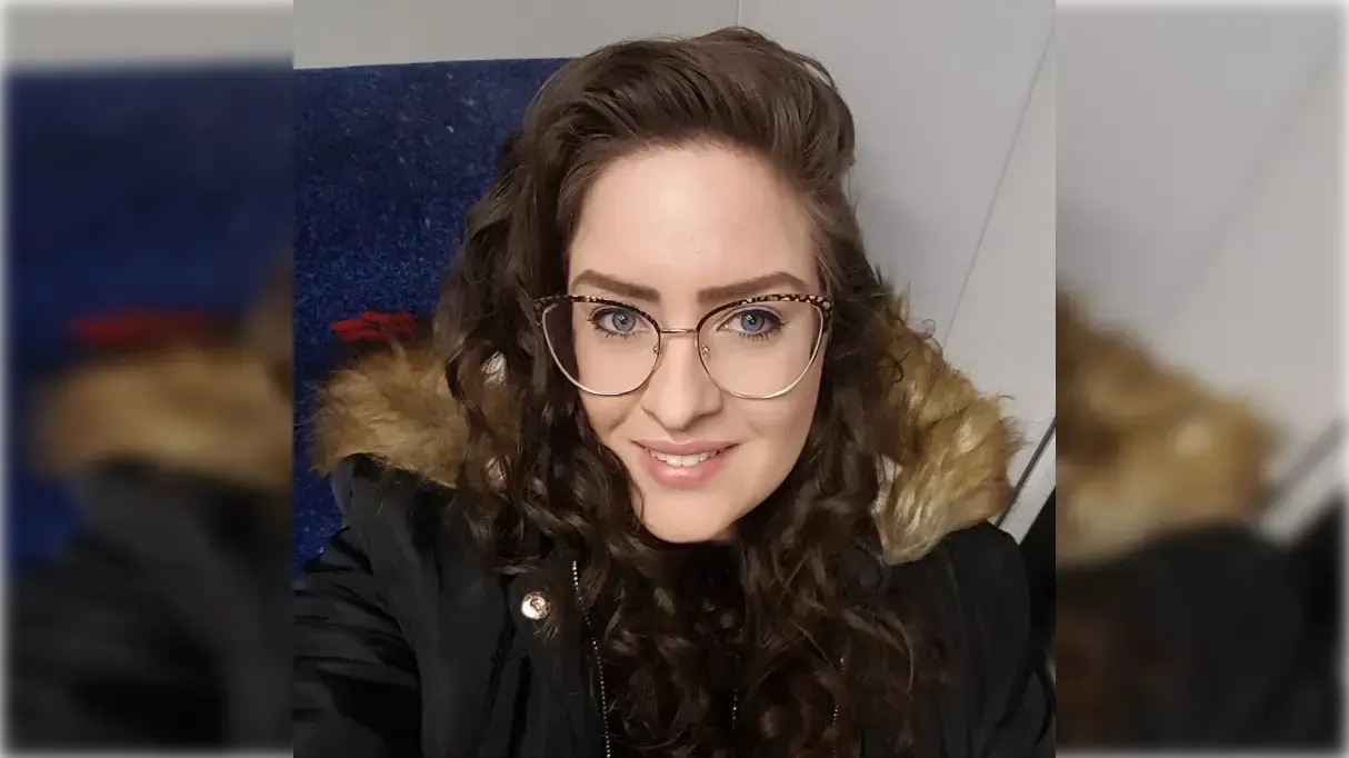שני בכר נורתה למוות ע"י אדם איתו ניהלה קשר רומנטי אותו ביקשה להפסיק שני בכר נורתה למוות ע"י אדם איתו ניהלה קשר רומנטי אותו ביקשה להפסיק