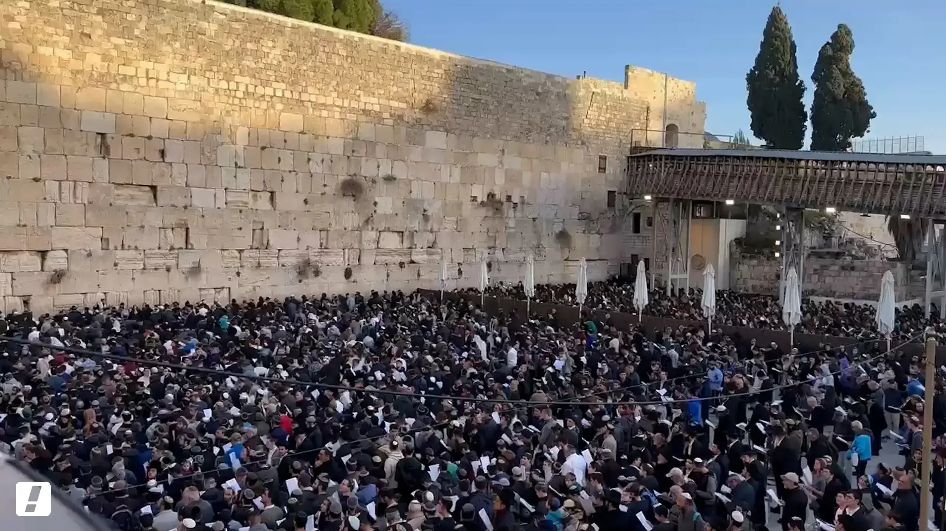 תפילה המונית בכותל למען השבת החטופים