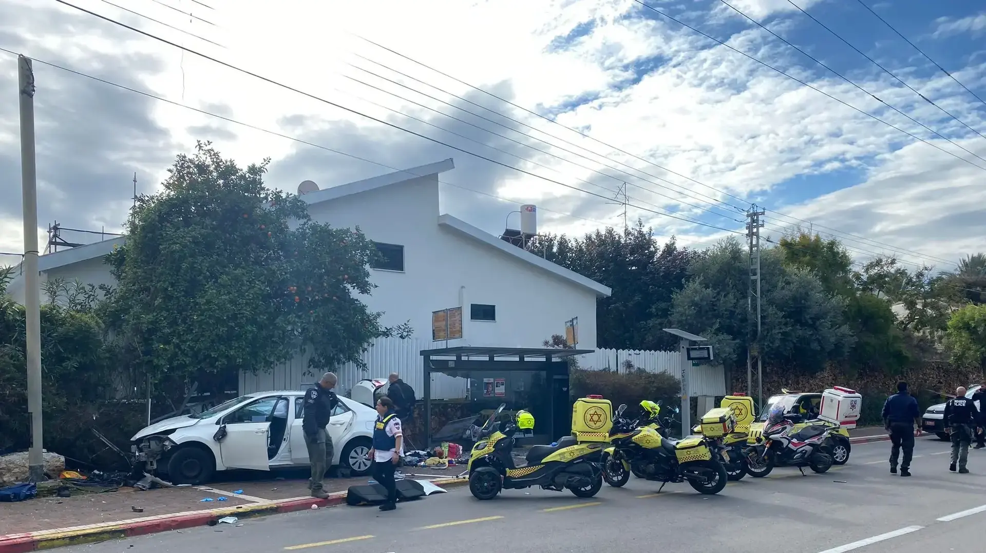חשד לפיגוע דריסה ודקירה,רחוב אחוזה רעננה, 15 בינואר 2023 חשד לפיגוע דריסה ודקירה,רחוב אחוזה רעננה, 15 בינואר 2023