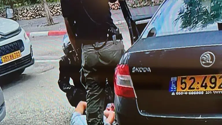 מעצר חשוד בביצוע פיגוע דריסה ודקירה,רחוב אחוזה רעננה, 15 בינואר 2023 מעצר חשוד בביצוע פיגוע דריסה ודקירה,רחוב אחוזה רעננה, 15 בינואר 2023