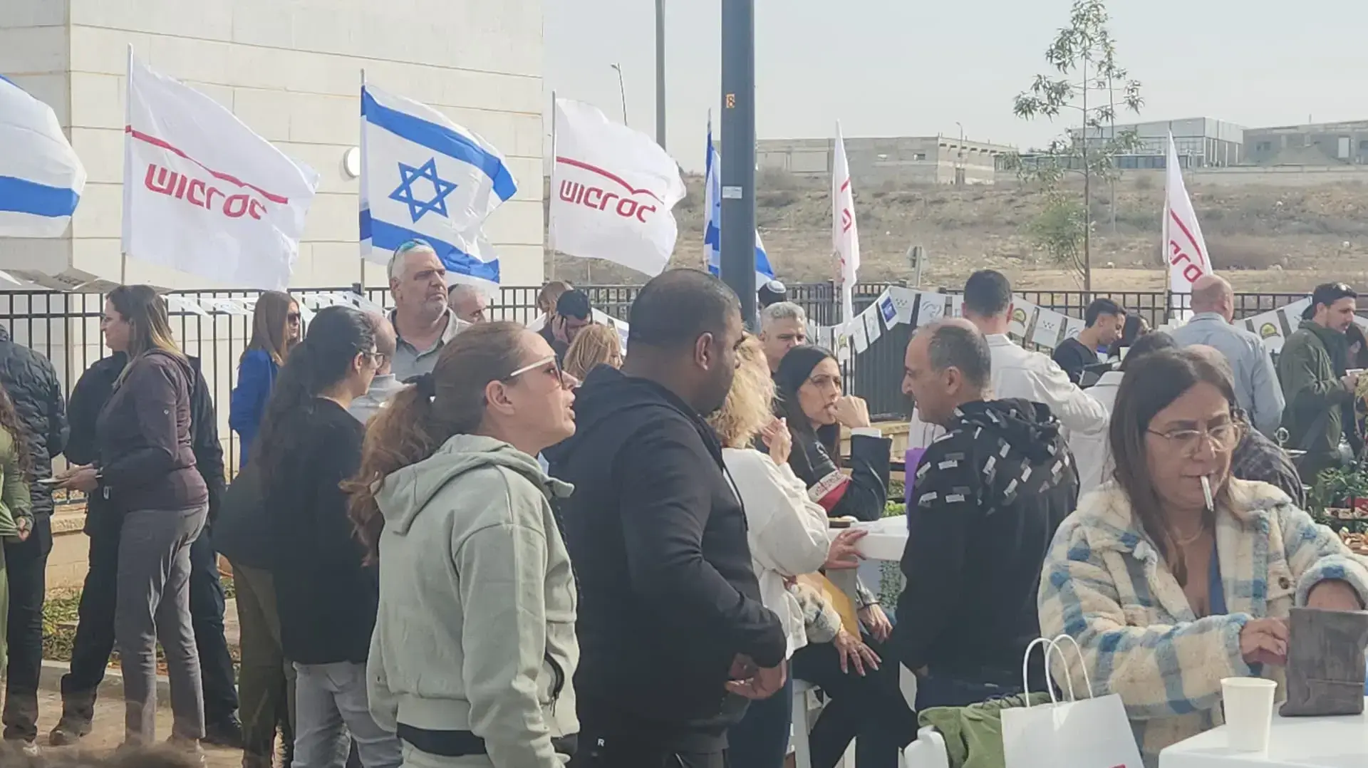 תושבי קיבוץ סופה הגיעו למגורים הזמניים באופקים