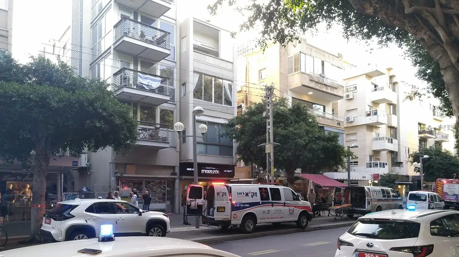 אישה כבת 35 נספתה למוות בדירה ברחוב דיזנגוף. 18 בינואר 2024 אישה כבת 35 נספתה למוות בדירה ברחוב דיזנגוף. 18 בינואר 2024