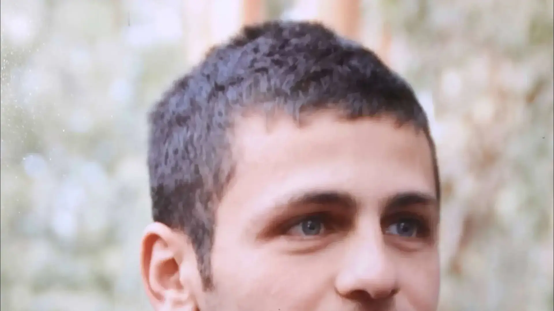 סרן (מיל׳) ניר בנימין (Nir Binyamin), בן 29, מגבעתיים, קצין לוחם בגדוד 8208, חטיבה 261, נפל בקרב בדרום רצועת עזה. סרן (מיל׳) ניר בנימין (Nir Binyamin), בן 29, מגבעתיים, קצין לוחם בגדוד 8208, חטיבה 261, נפל בקרב בדרום רצועת עזה.