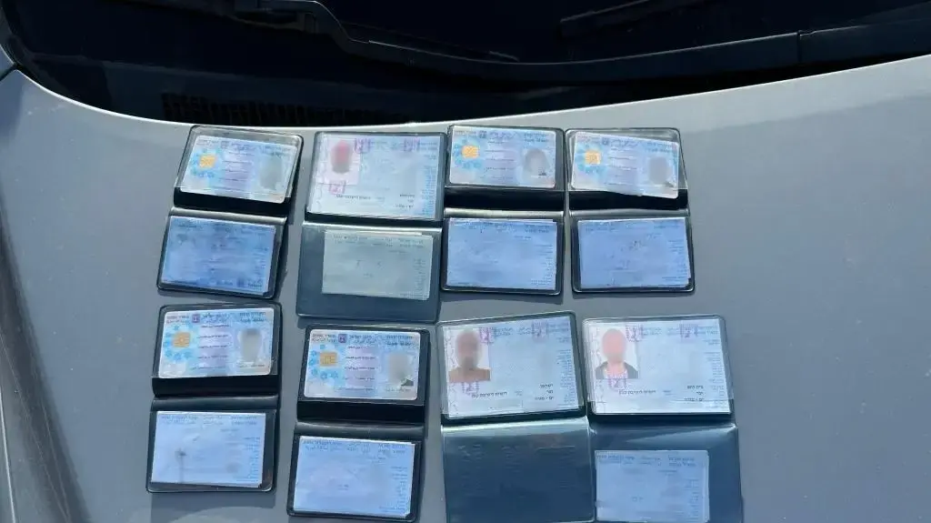 איתור הממצאים שהושגו במרמה ע״י מתחזים שביצעו מבחני נהיגה עבור אחרים איתור הממצאים שהושגו במרמה ע״י מתחזים שביצעו מבחני נהיגה עבור אחרים