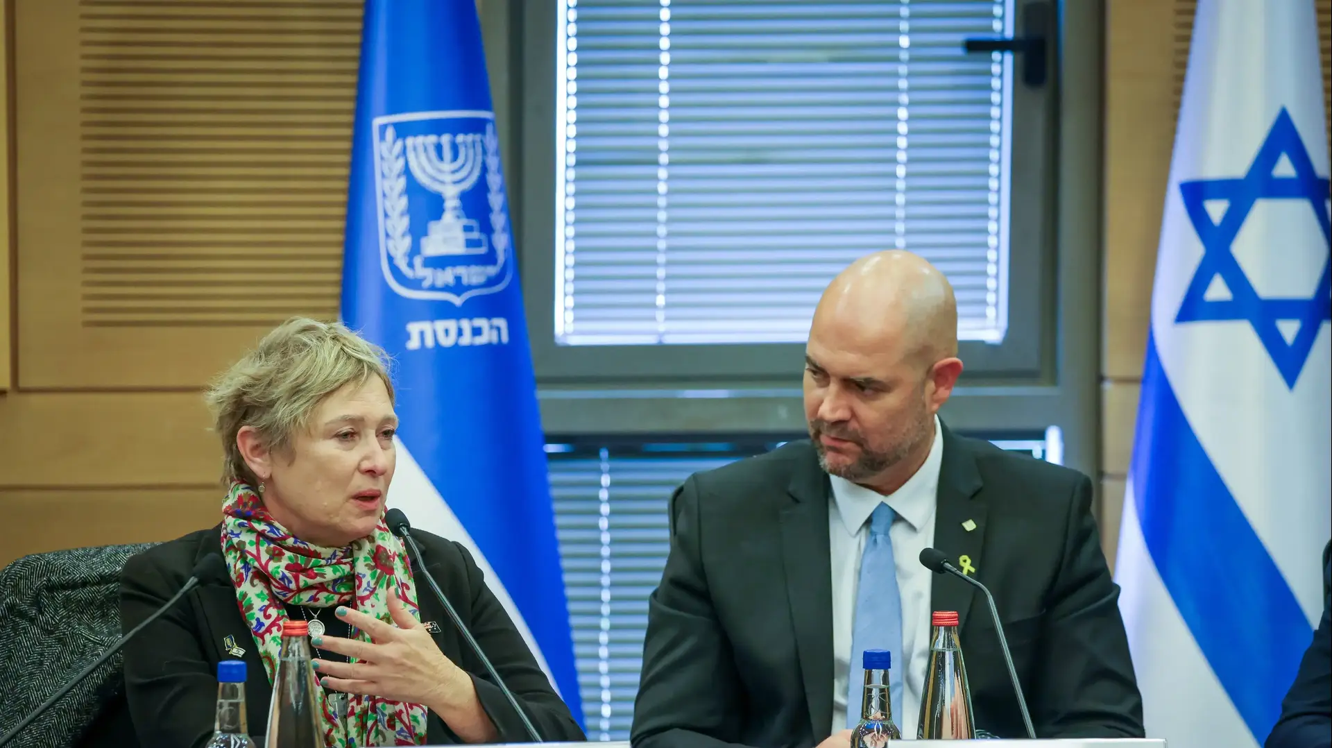 איריס חיים בתדרוך שגרירים עם יו״ר הכנסת אמיר אוחנה