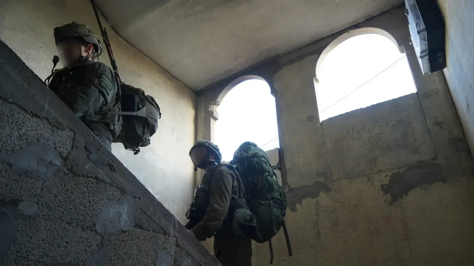 צוות הקרב של סיירת צנחנים בהיתקלות עם מחבלים וחילוץ לוחמים תחת אש, רצועת עזה. 28 בינואר 2024
צוות הקרב של סיירת צנחנים בהיתקלות עם מחבלים וחילוץ לוחמים תחת אש, רצועת עזה. 28 בינואר 2024