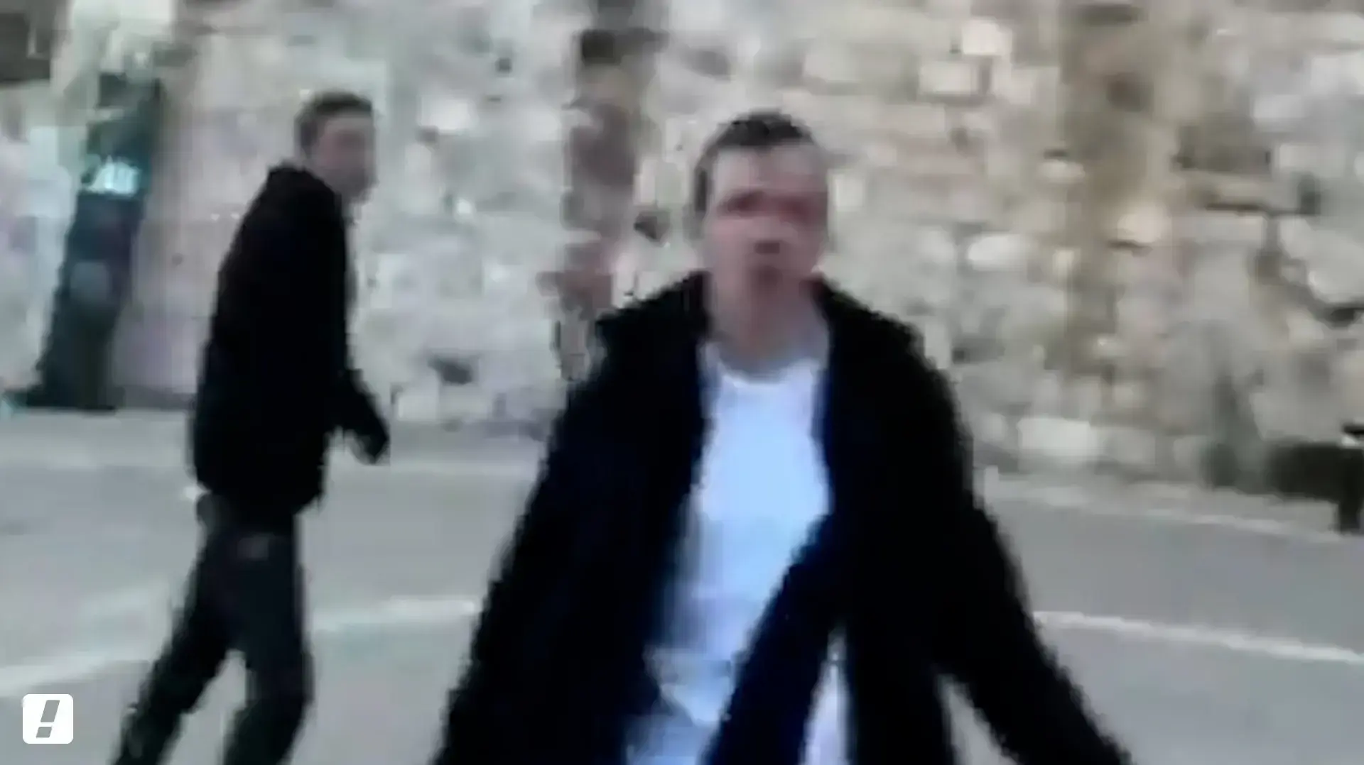 צעיר יהודי ירק על איש דת נוצרי בירושלים