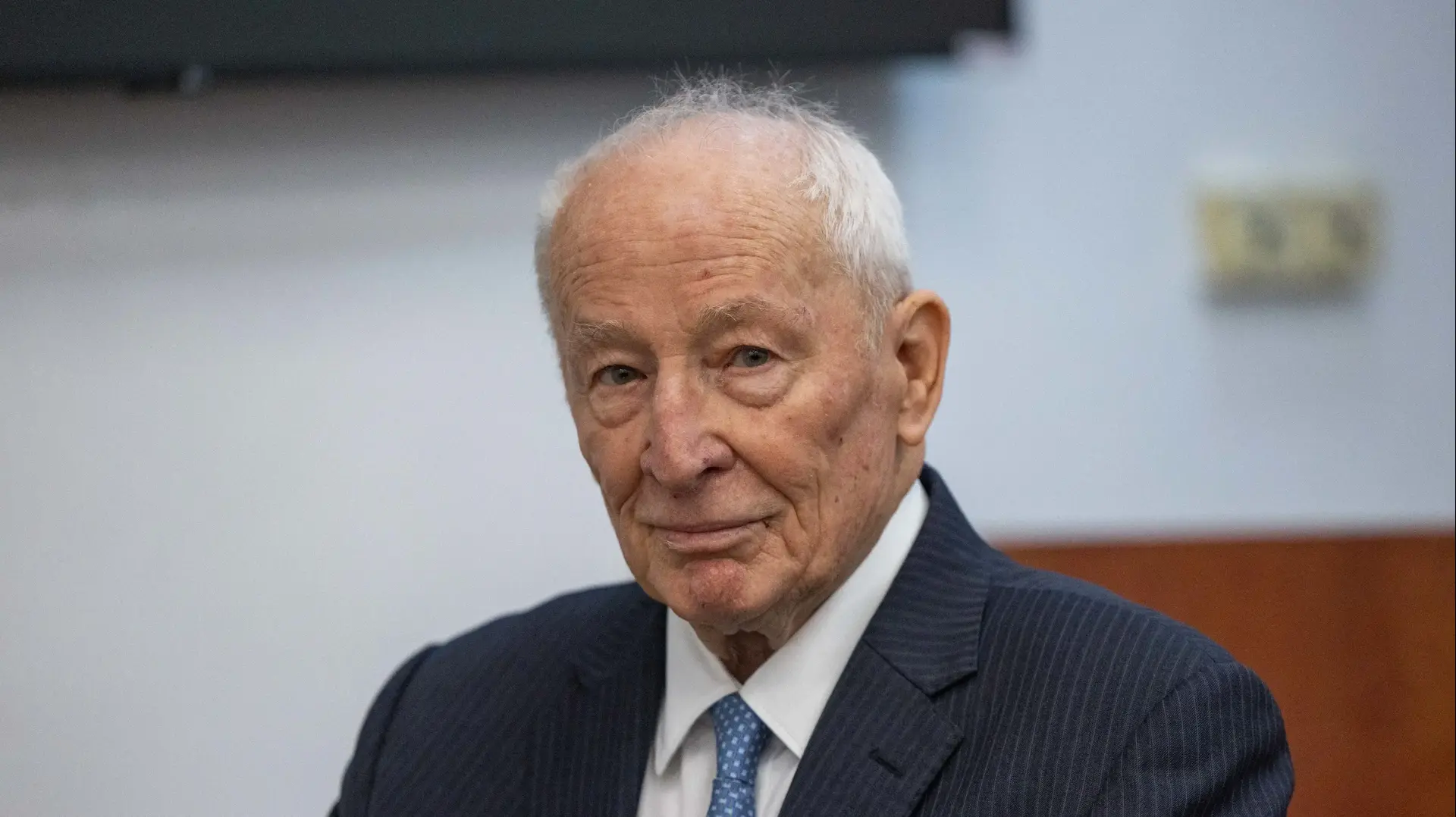 עדותו של יהודה וינשטיין, לשעבר היועמ"ש, במשפט תיקי האלפים, בימ"ש מחוזי ירושלים, 7 בפברואר 2024 עדותו של יהודה וינשטיין, לשעבר היועמ"ש, במשפט תיקי האלפים, בימ"ש מחוזי ירושלים, 7 בפברואר 2024
