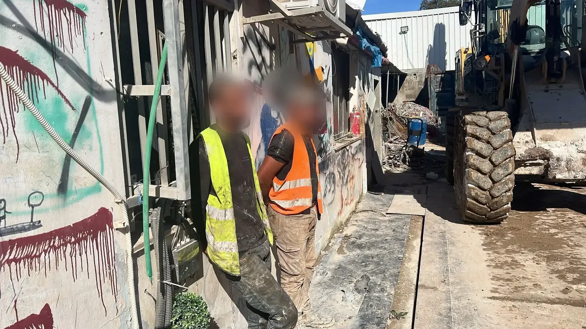 מעצר שני תושבי טייבה החשודים בשפיכת פסולת בגן הלאומי צור נתן. 9 בפברואר 2024 מעצר שני תושבי טייבה החשודים בשפיכת פסולת בגן הלאומי צור נתן. 9 בפברואר 2024