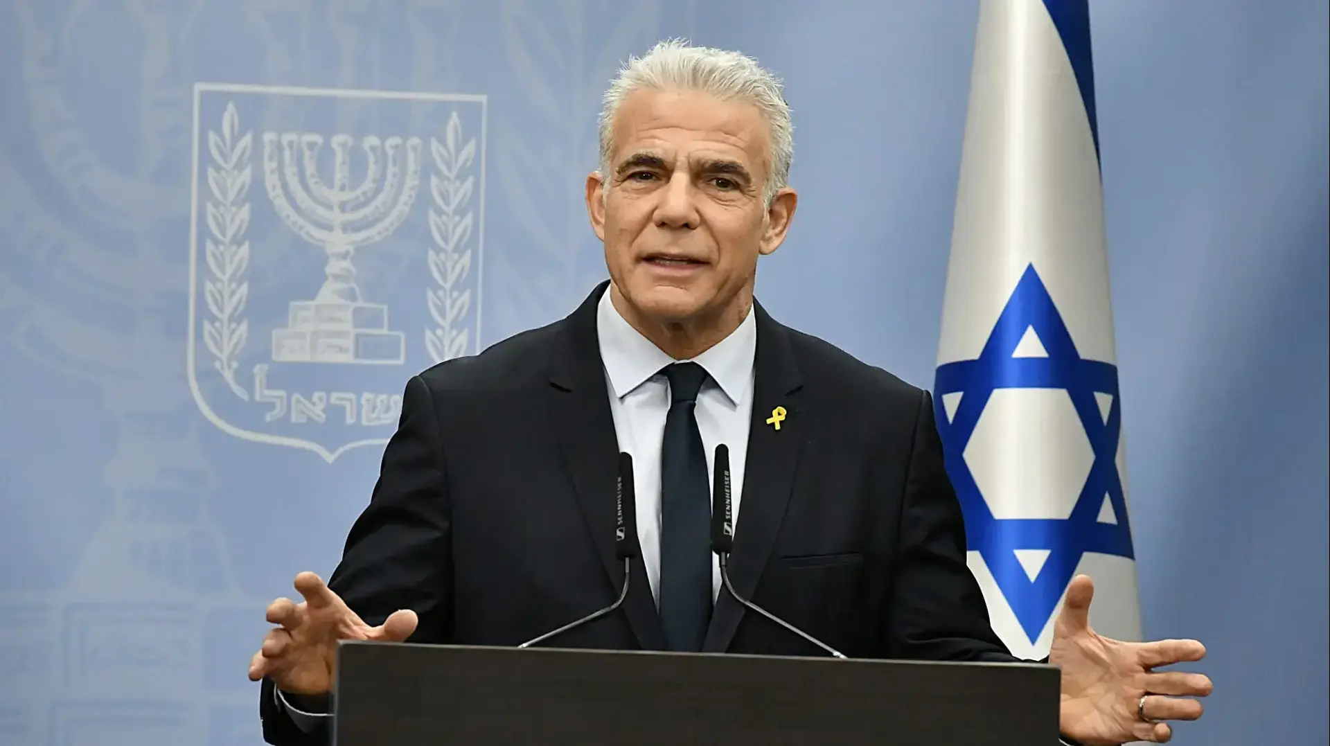 יאיר לפיד בישיבת סיעת "יש עתיד", 12 בפברואר 2024 יאיר לפיד בישיבת סיעת "יש עתיד", 12 בפברואר 2024