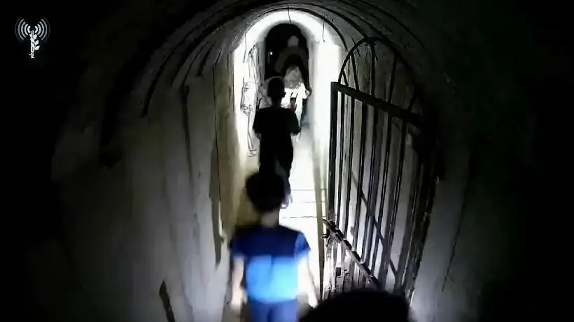 בריחתו של סינוואר ומשפחתו בריחתו של סינוואר ומשפחתו