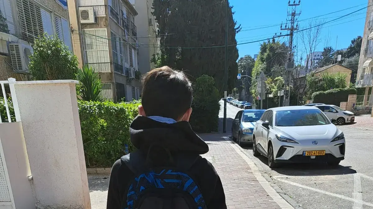 בן 10 שחובר לאקמו בשלל בעיה בריאותית קטנה לכאורה
