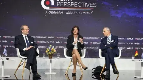 ד"ר פליקס קליין הממונה על המאבק באנטישמיות בגרמניה מיכל קוטלר-וונש שליחה מיוחדת למאבק באנטישמיות ד"ר פליקס קליין הממונה על המאבק באנטישמיות בגרמניה מיכל קוטלר-וונש שליחה מיוחדת למאבק באנטישמיות
