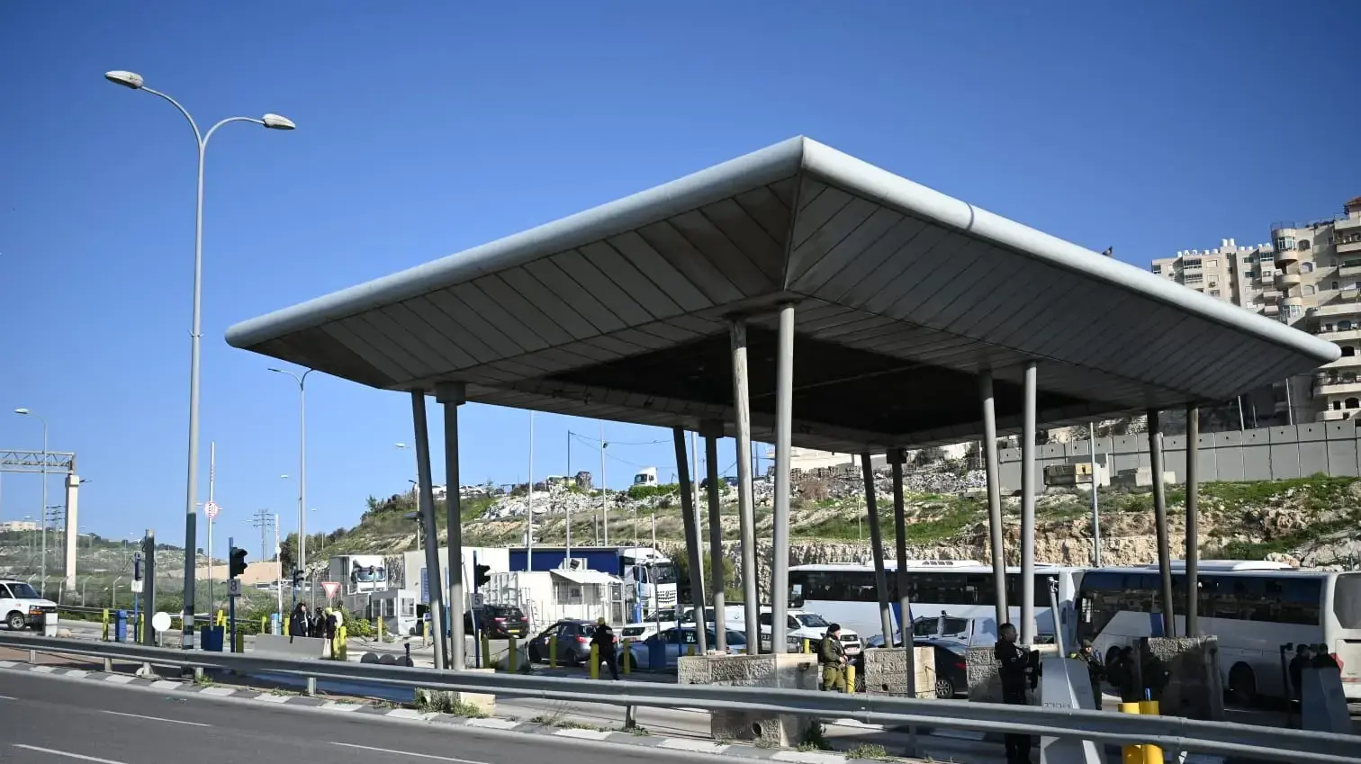 מחסום א-זעים לאחר פיגוע ירי, מעלה אדומים, 22 בפברואר 2024 מחסום א-זעים לאחר פיגוע ירי, מעלה אדומים, 22 בפברואר 2024