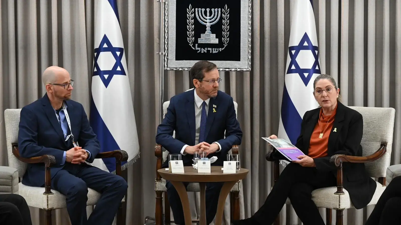 מפגש רעיית הנשיא עם סגל ותלמידי UCLA