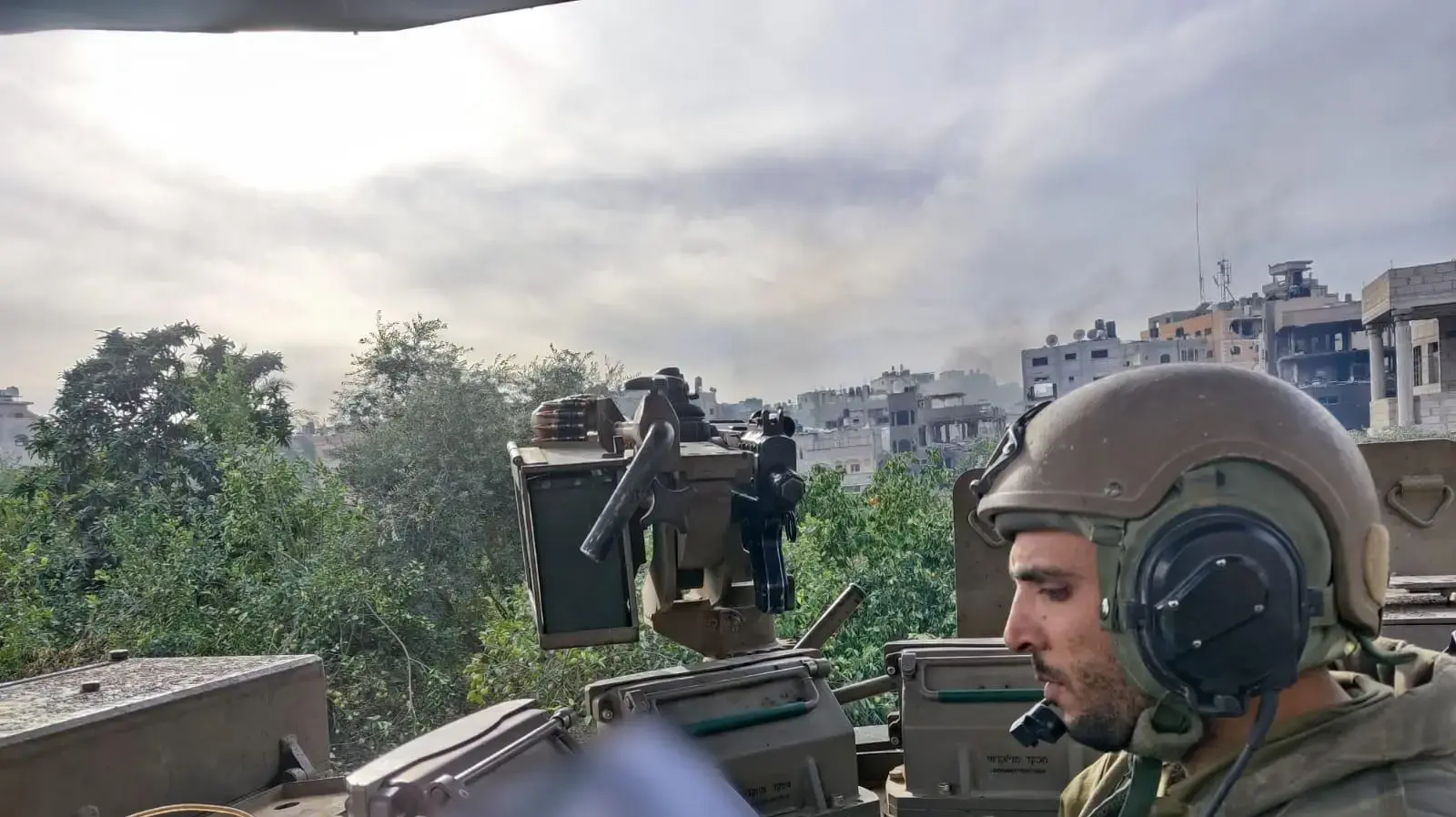 סא״ל דניאל אלה מג״ד 52 שפועל במסגרת אוגדה 162 סא״ל דניאל אלה מג״ד 52 שפועל במסגרת אוגדה 162