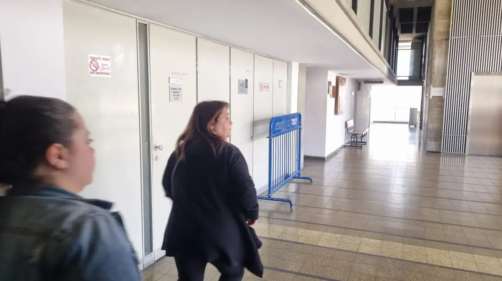 הסייעת ורד אברהם בדיון טיעונים לעונש של עובדות "בגן סיגל" בחולון, בימ"ש השלום ת"א, 29 בפברואר 2024 הסייעת ורד אברהם בדיון טיעונים לעונש של עובדות "בגן סיגל" בחולון, בימ"ש השלום ת"א, 29 בפברואר 2024