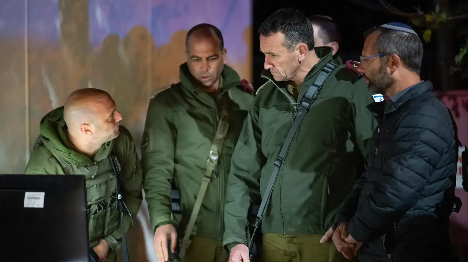 הרמטכ״ל בזירת הפיגוע בעלי, 29 בפברואר 2024 הרמטכ״ל בזירת הפיגוע בעלי, 29 בפברואר 2024