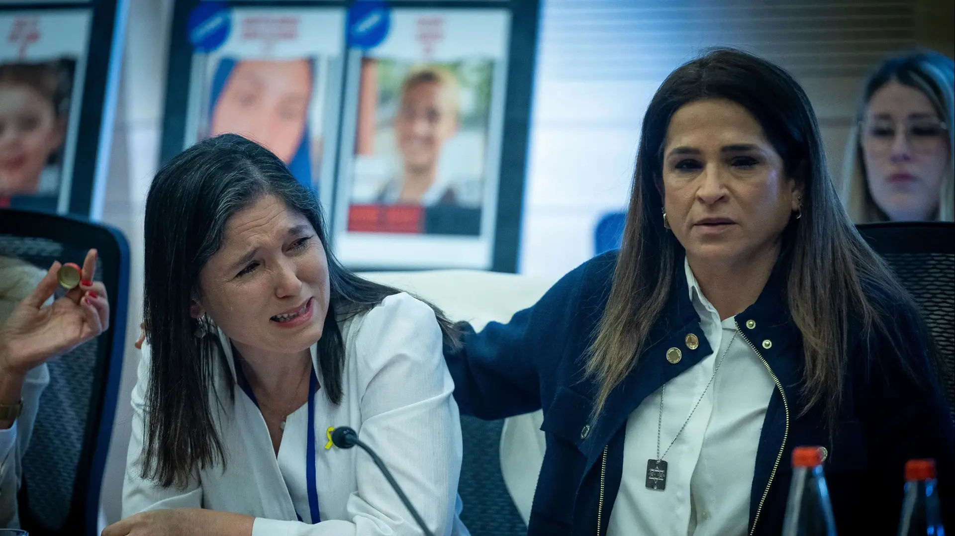 לילי בן עמי, מירב בן ארי בדיון הוועדה לביטחון לאומי על שיתוף הפעולה עם פורום מיכל סלה, 5 במרץ 2024 לילי בן עמי, מירב בן ארי בדיון הוועדה לביטחון לאומי על שיתוף הפעולה עם פורום מיכל סלה, 5 במרץ 2024
