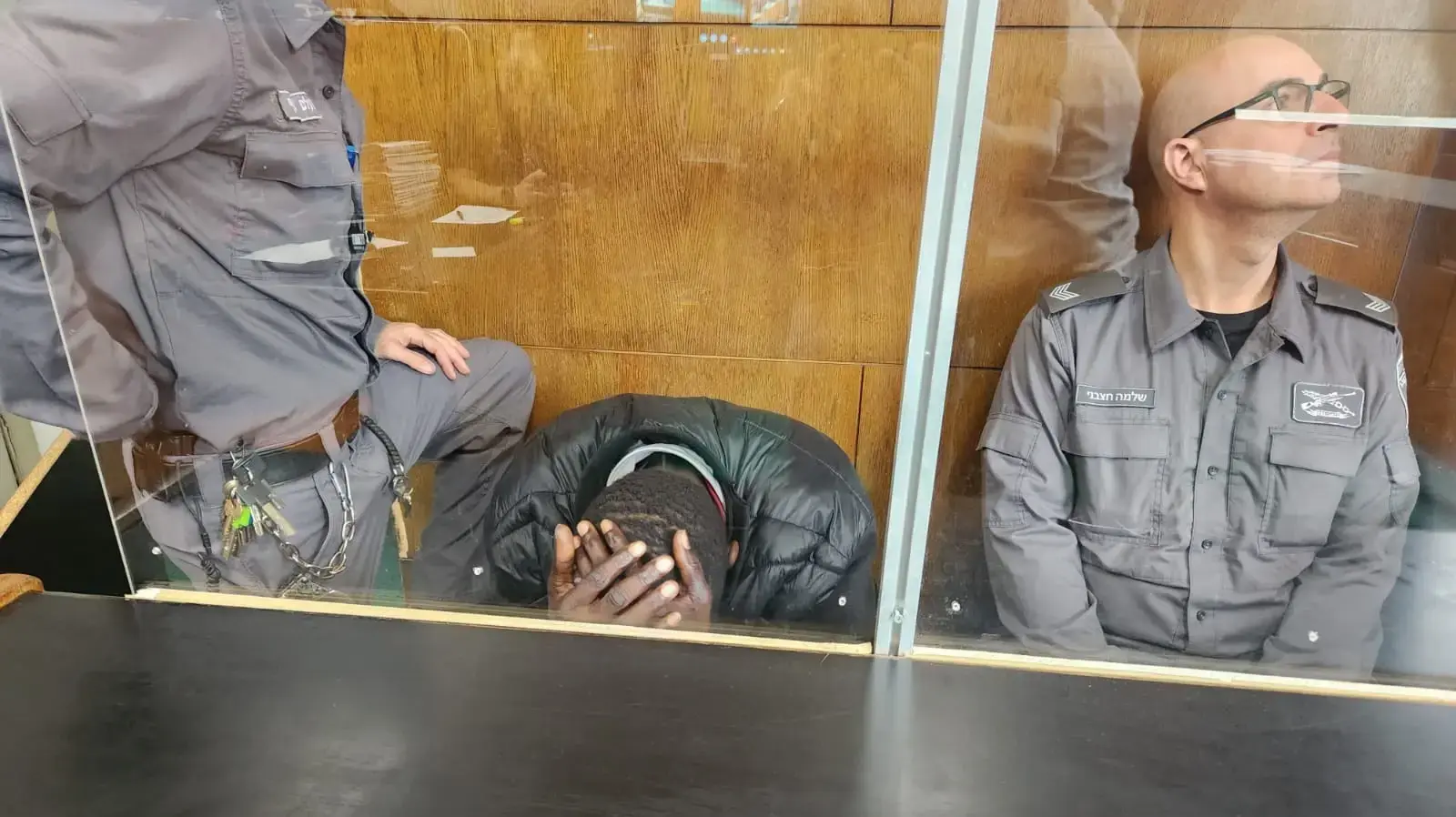 גאפין שריף, החשוד באונס בפארק הפילבוקס בחולון, בימ"ש השלום ת"א, 7 במרץ 2024 גאפין שריף, החשוד באונס בפארק הפילבוקס בחולון, בימ"ש השלום ת"א, 7 במרץ 2024
