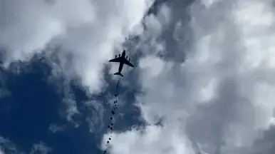 סיוע הומניטרי מוצנח מארצות הברית סיוע הומניטרי מוצנח מארצות הברית