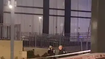 השלכת רימון רסס סמוך לבית משפחת מוסלי. 9 במרץ 2024