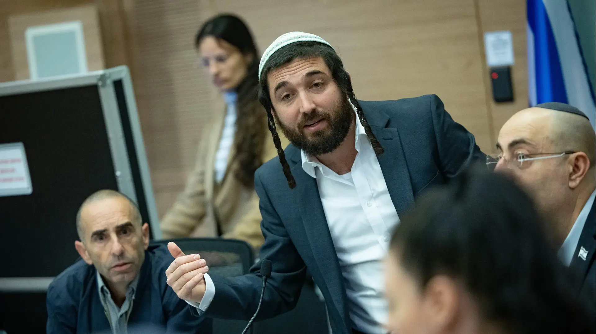 ח"כ צבי סוכות בדיון ועדת המשנה של ועדת חו"ב לענייני אזור איו"ש בנושא "פעילות אלימה ומתסיסה של "אנרכיסטים" ביו"ש שמרכז חייהם אינו יו"ש", 12 במרץ 2024