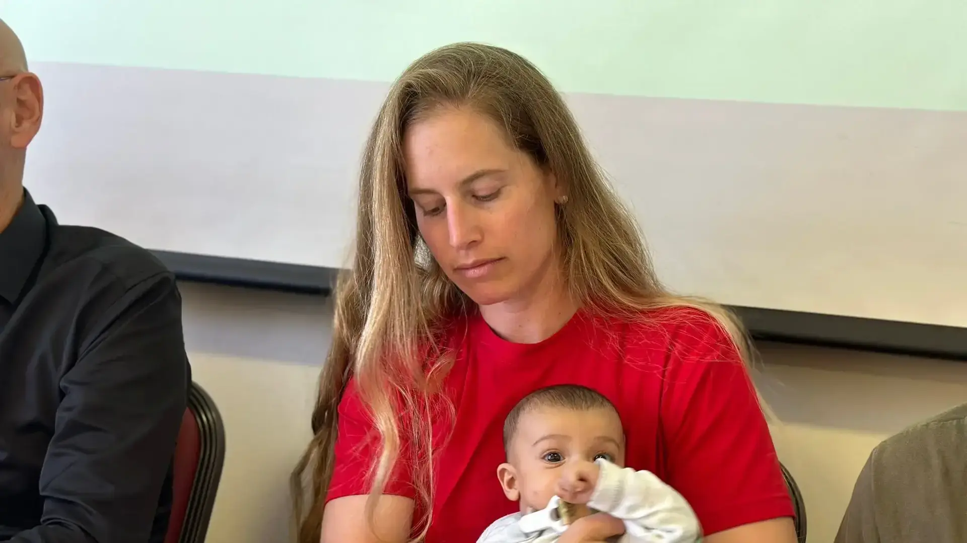 נועה כפרי נווטת קרב בטייסת "הפטישים", מסיבת עיתונאים ראשונה של פורום "לוחמים לשוויון בנטל", 12 במרץ 2024 נועה כפרי נווטת קרב בטייסת "הפטישים", מסיבת עיתונאים ראשונה של פורום "לוחמים לשוויון בנטל", 12 במרץ 2024