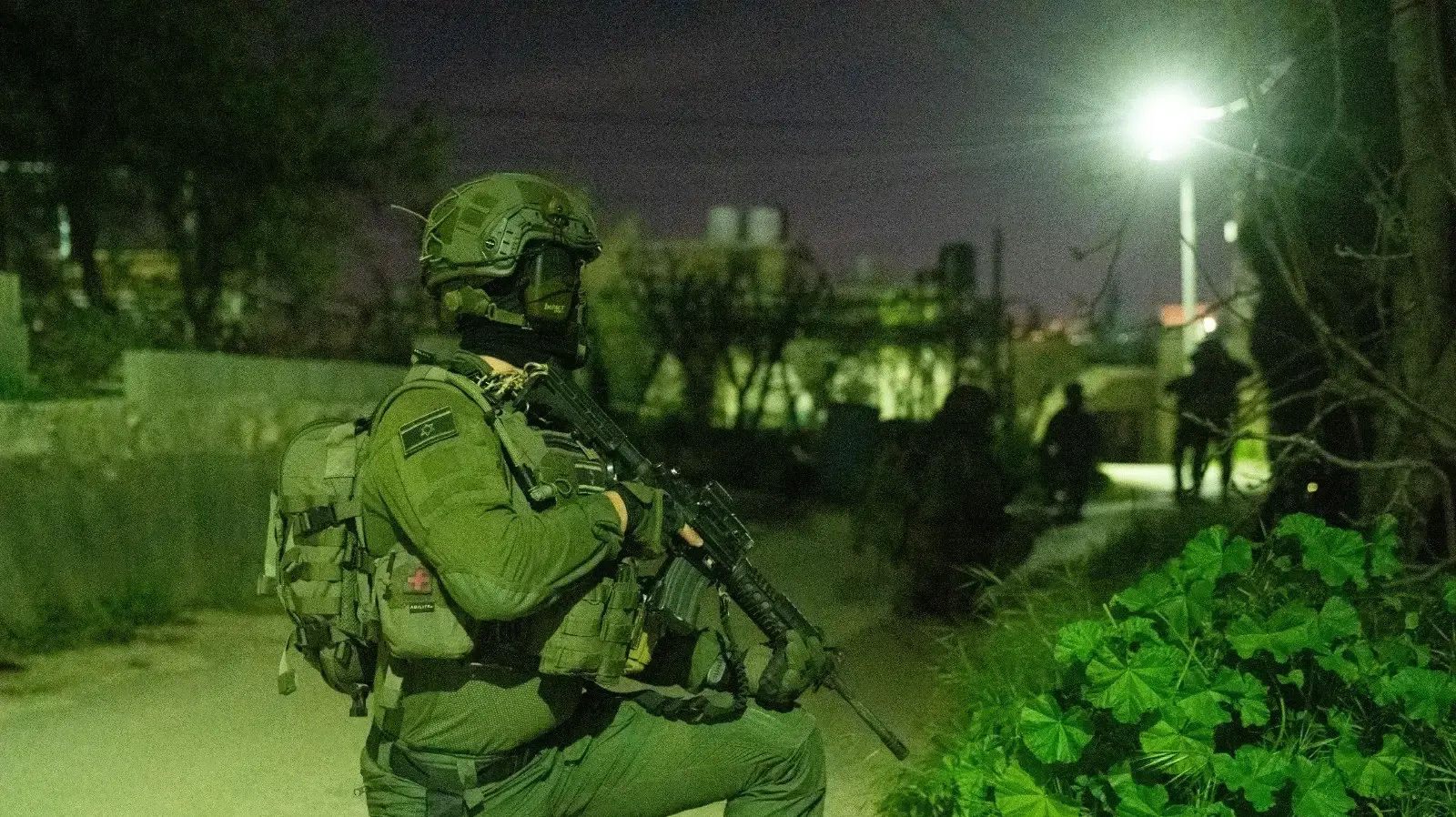 לוחמי צה"ל עצרו הלילה שבעה מבוקשים ברחבי יהודה ושומרון לוחמי צה"ל עצרו הלילה שבעה מבוקשים ברחבי יהודה ושומרון