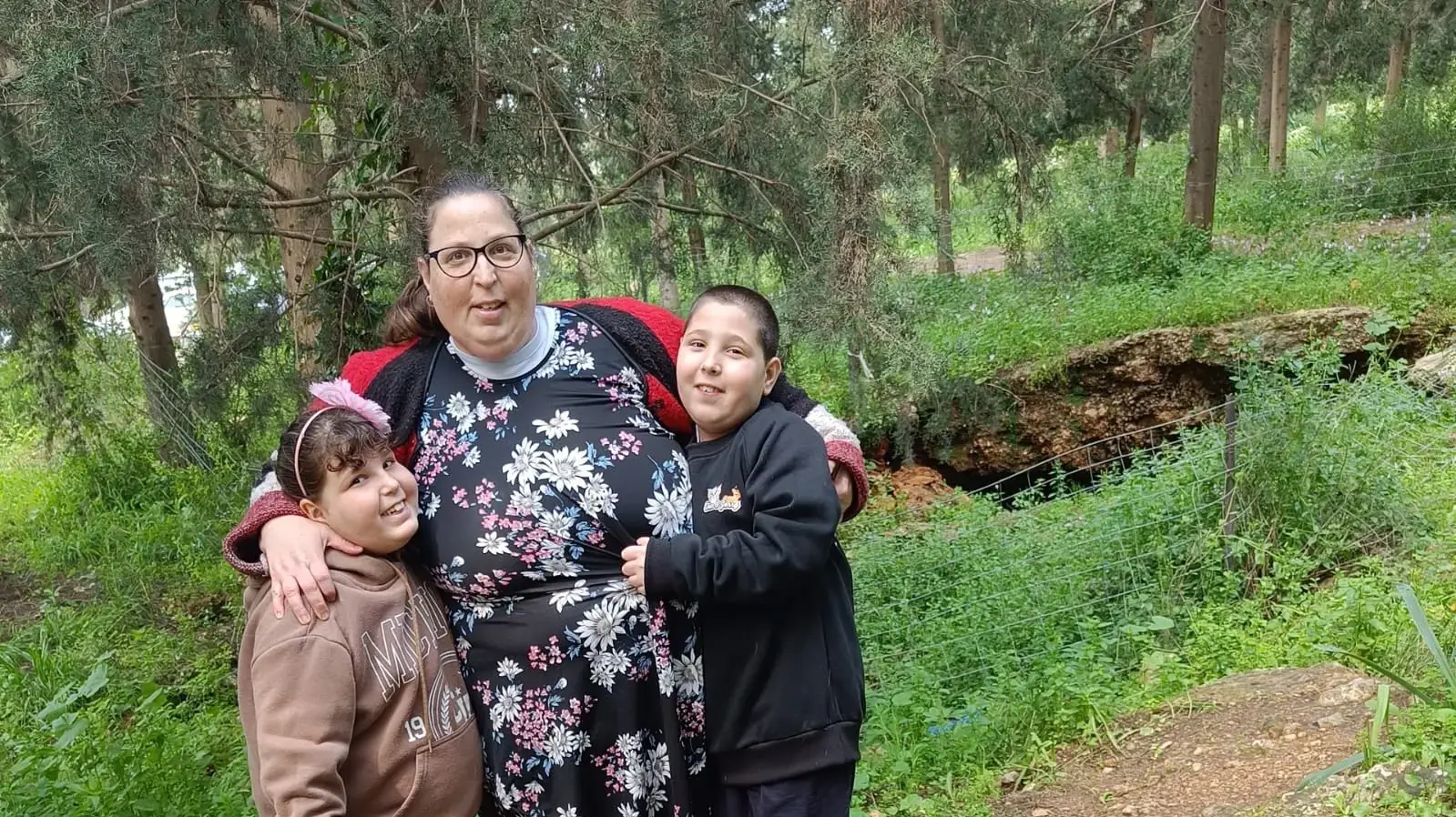 דגנית רגב עם ילדיה דגנית רגב עם ילדיה