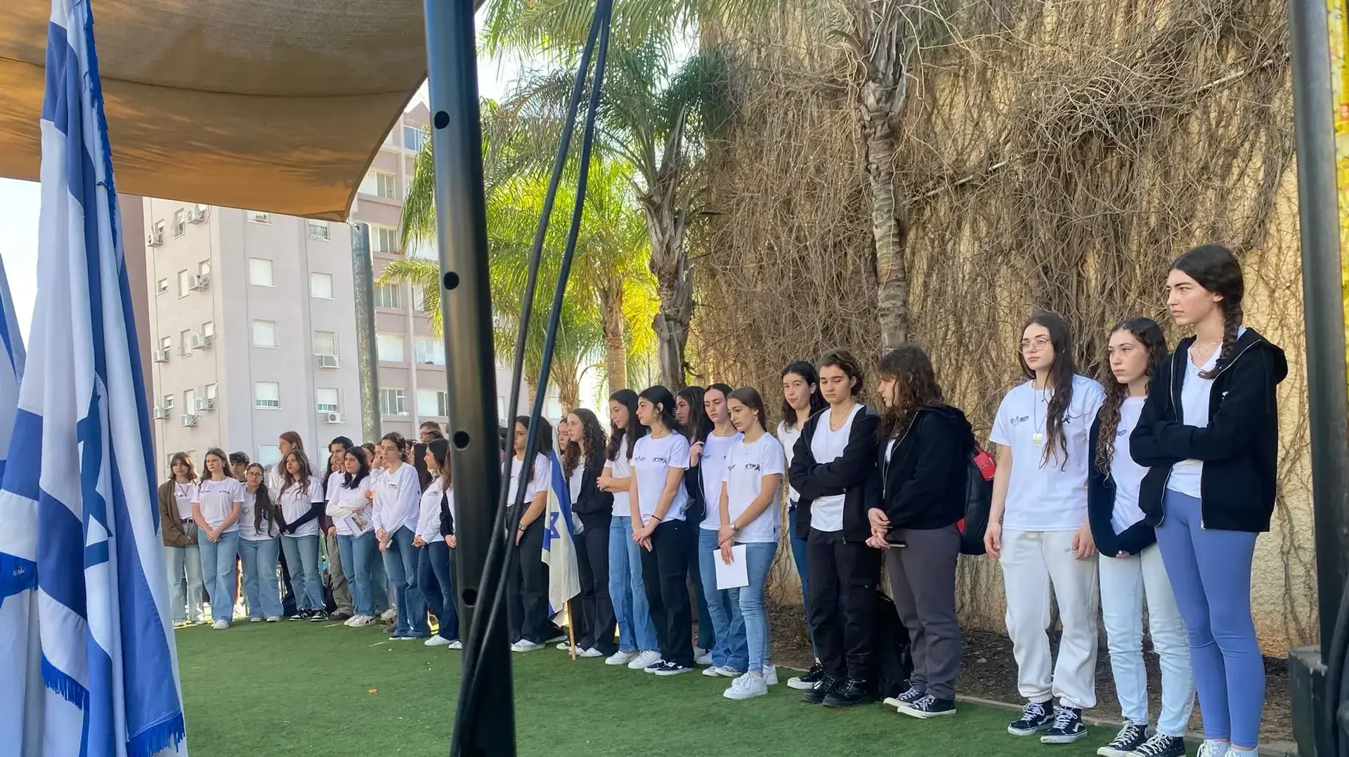 טקס לזכרו של איתי חן, חייל שנהרג בשבי, נערך אתמול בבית הספר אורט גוטמן בנתניה בו למד, 14 במרץ 2024 טקס לזכרו של איתי חן, חייל שנהרג בשבי, נערך אתמול בבית הספר אורט גוטמן בנתניה בו למד, 14 במרץ 2024