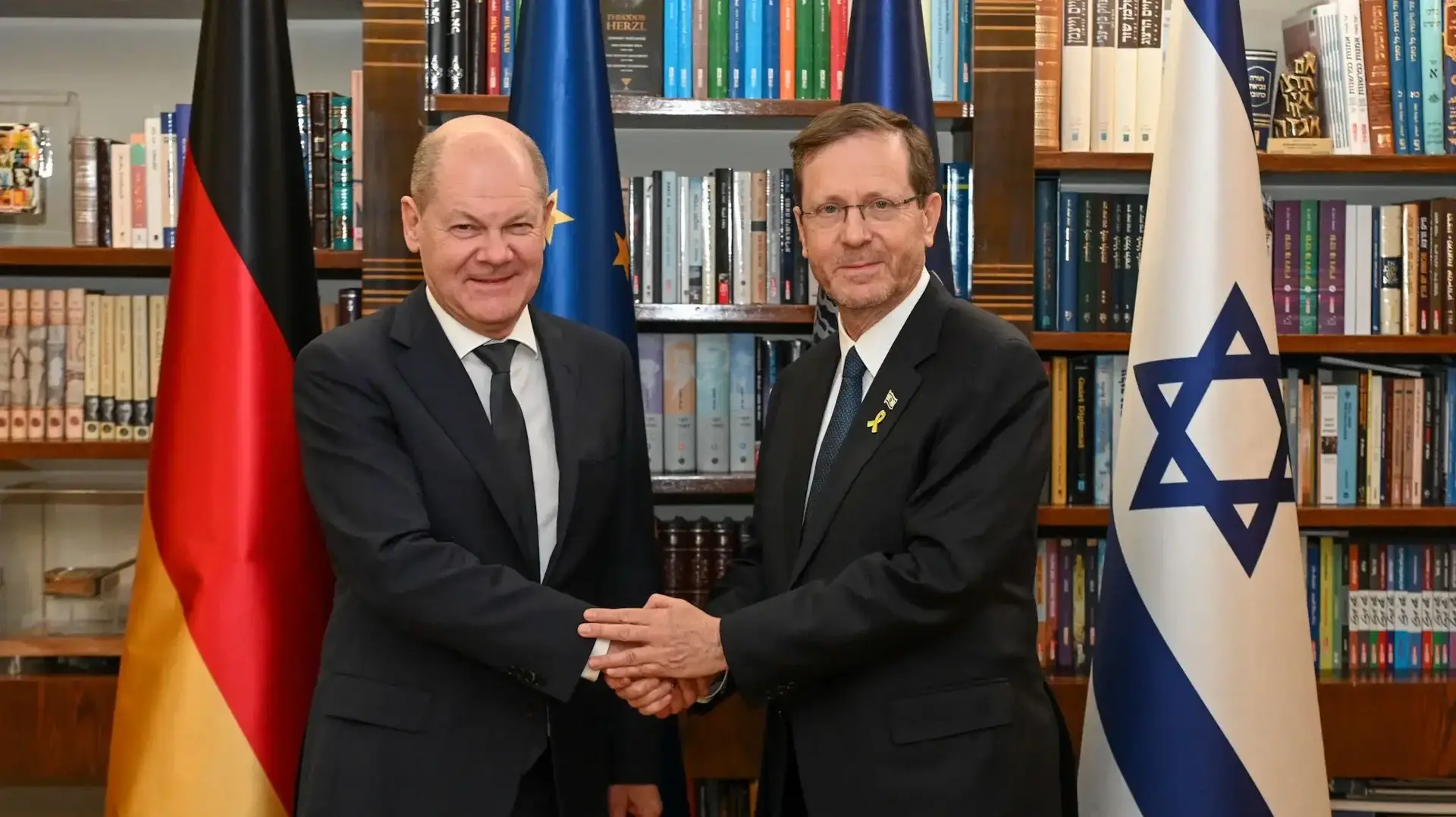 נשיא המדינה הרצוג וקנצלר גרמניה שולץ נשיא המדינה הרצוג וקנצלר גרמניה שולץ
