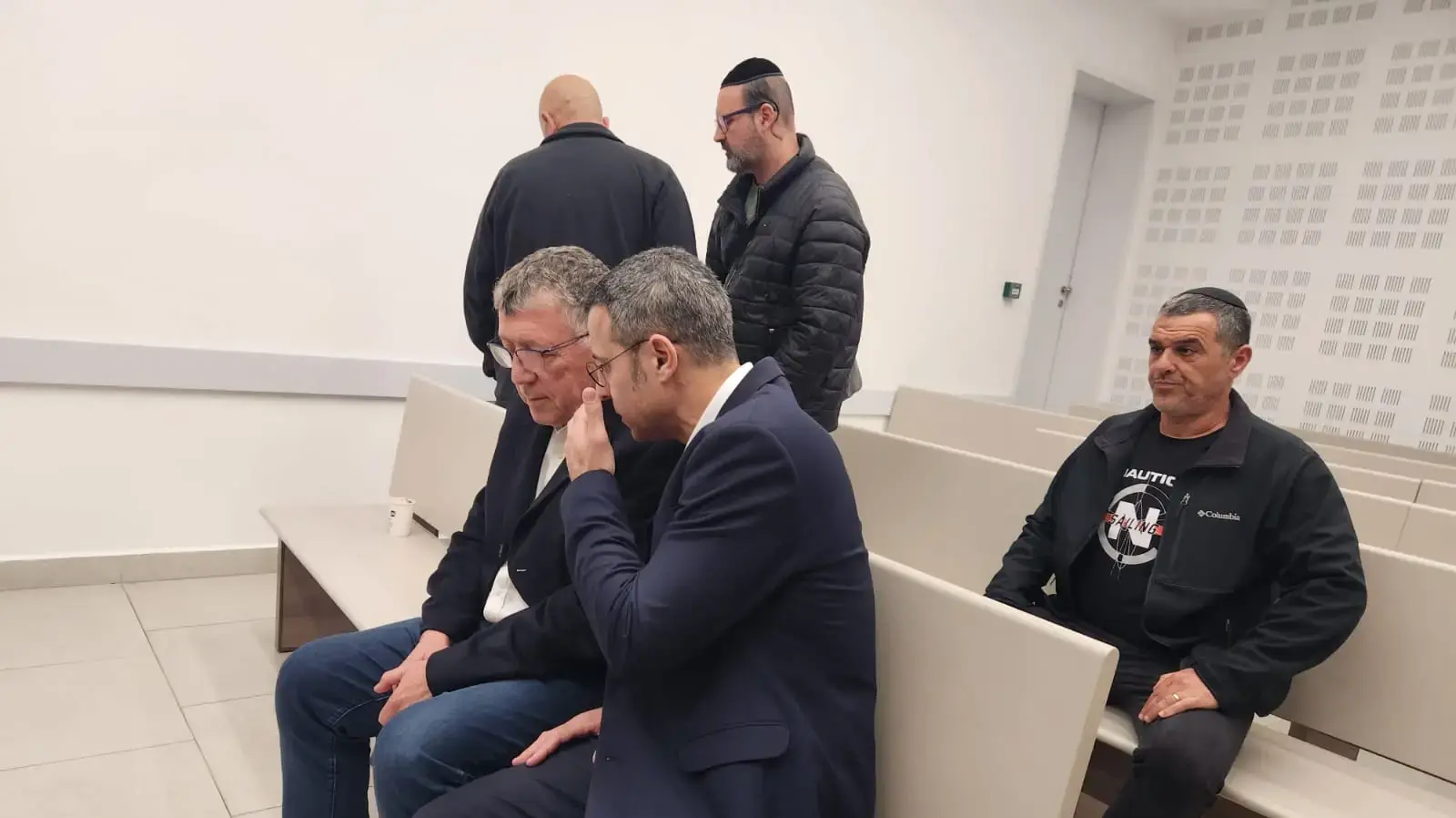 פרופ' דוד בידר, הבעלים של קליניקה ל.ב הפריה חוץ גופית ברמת החייל