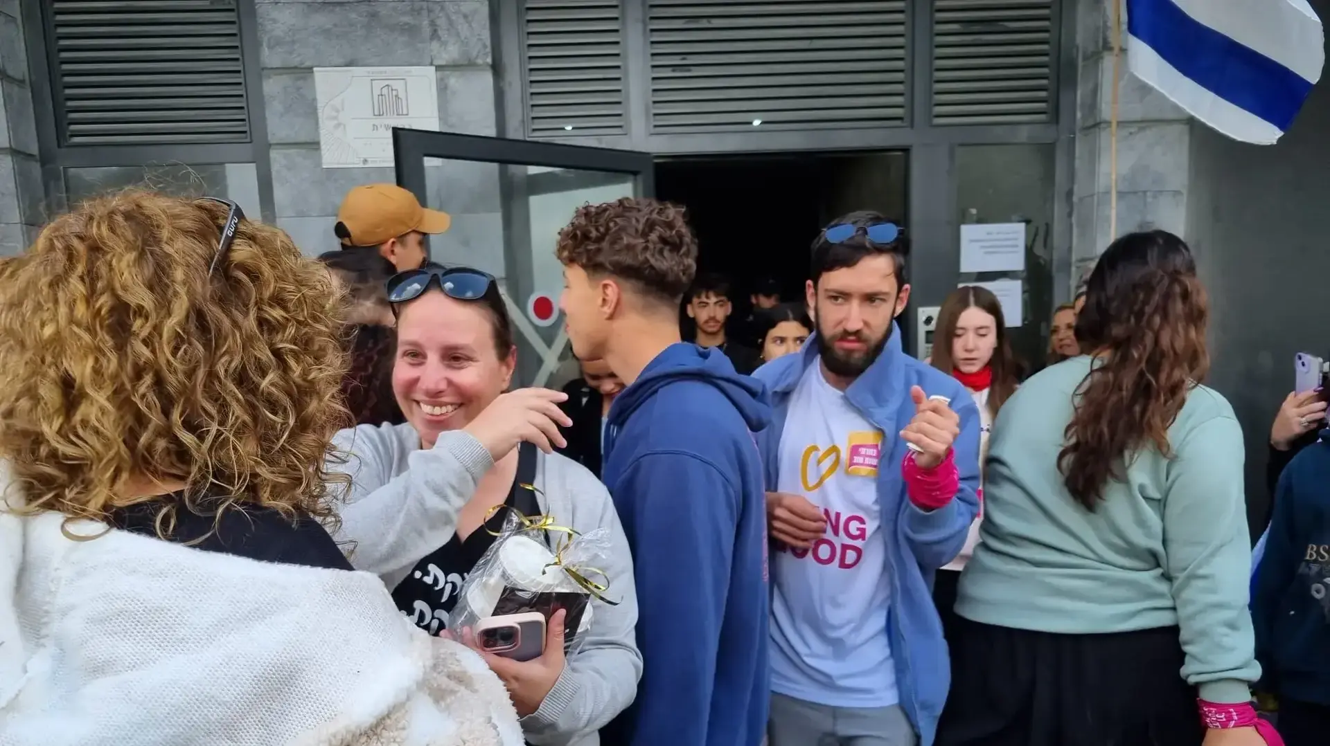 תושבי קיבוץ עין השלושה הגיעו למגורים הזמניים, נתיבות, 19 במרץ 2024 תושבי קיבוץ עין השלושה הגיעו למגורים הזמניים, נתיבות, 19 במרץ 2024
