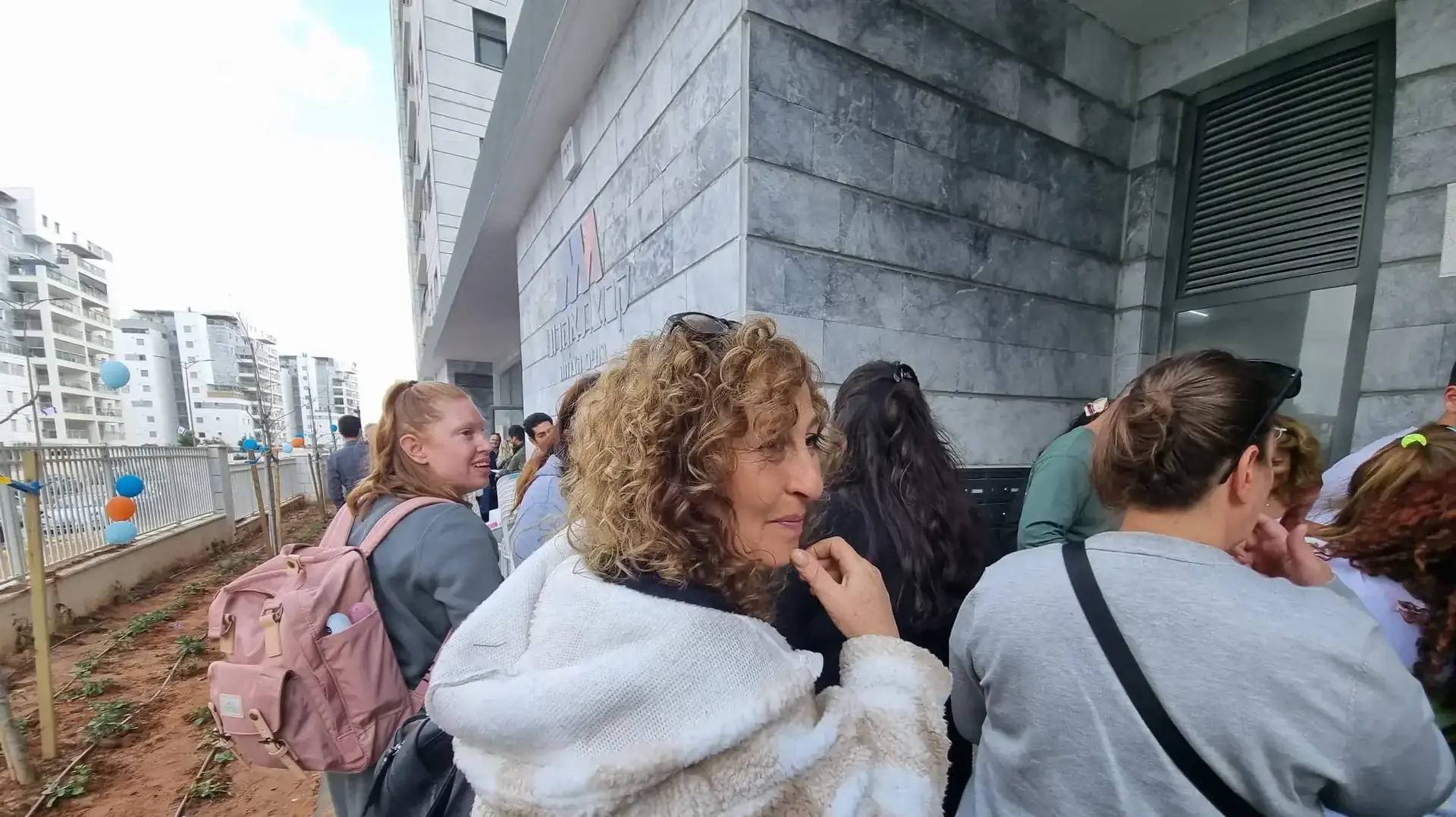 תושבי קיבוץ עין השלושה הגיעו למגורים הזמניים, נתיבות, 19 במרץ 2024 תושבי קיבוץ עין השלושה הגיעו למגורים הזמניים, נתיבות, 19 במרץ 2024