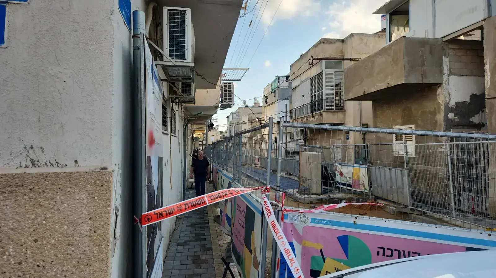זירת הרצח של אישה הנמצאה ללא רוח חיים עם סימני אלימות, תל אביב, 19 במרץ 2024