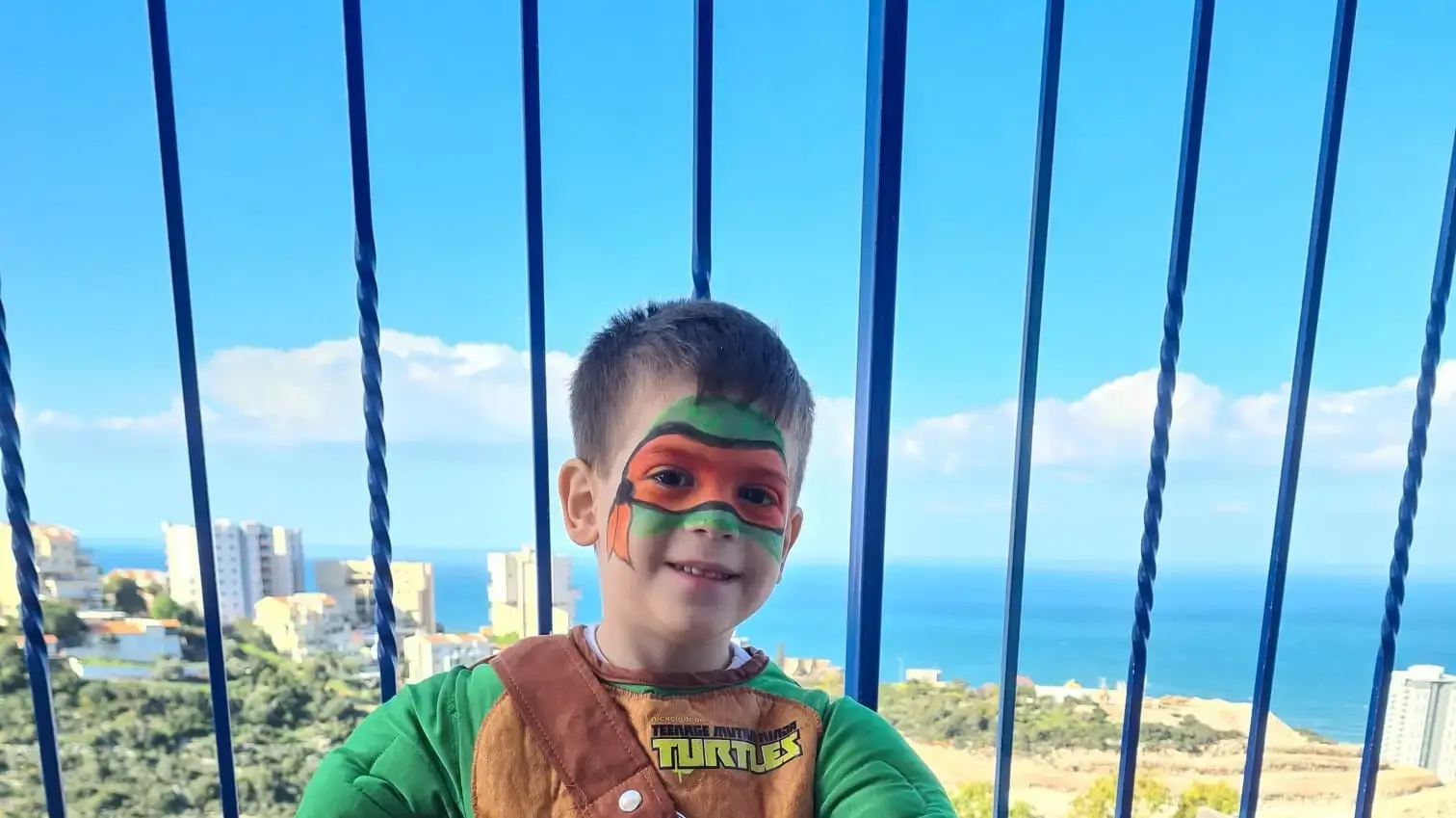 כרמל בן 3 וחצי מחיפה כרמל בן 3 וחצי מחיפה