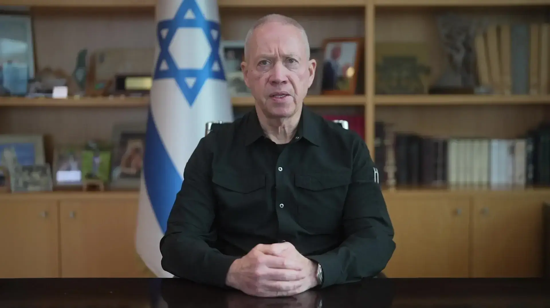שר הביטחון יואב גלנט בהצהרה על חוק הגיוס, 24 במרץ 2024 שר הביטחון יואב גלנט בהצהרה על חוק הגיוס, 24 במרץ 2024