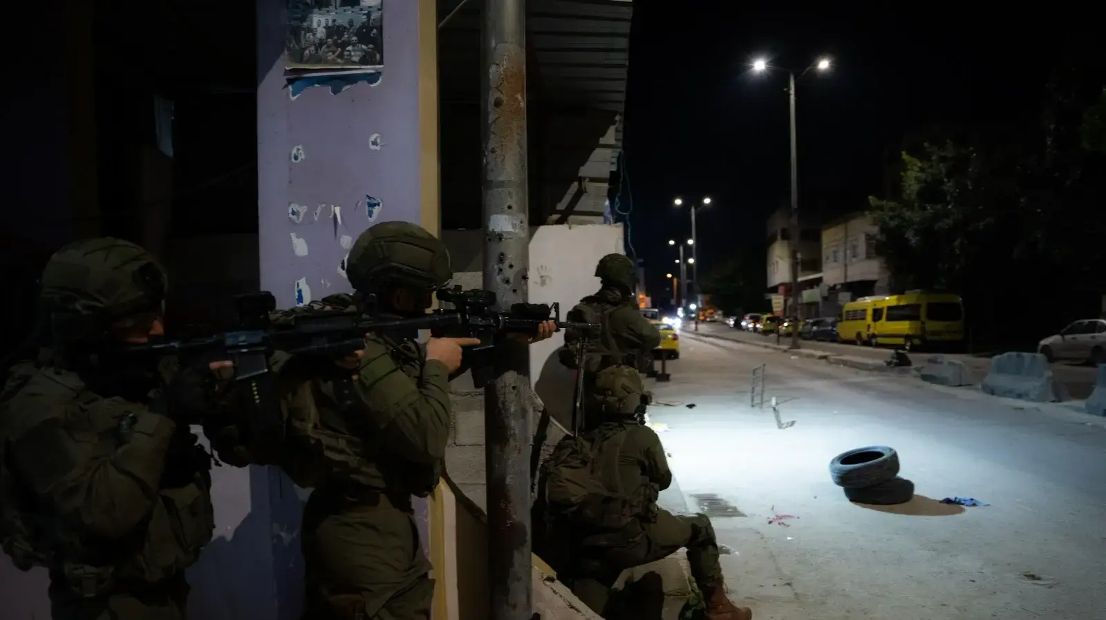 לוחמי צה"ל, שב"כ ומג"ב עצרו 14 מבוקשים ברחבי יהודה ושומרון ובמבצע חטיבתי בשכם , 24 במרץ 2024