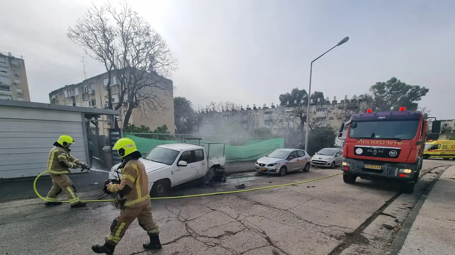 כיבוי השריפות שנוצרו כתוצאה ממטח טילים לעבר קריית שמונה ,27 במרץ 2024 כיבוי השריפות שנוצרו כתוצאה ממטח טילים לעבר קריית שמונה ,27 במרץ 2024