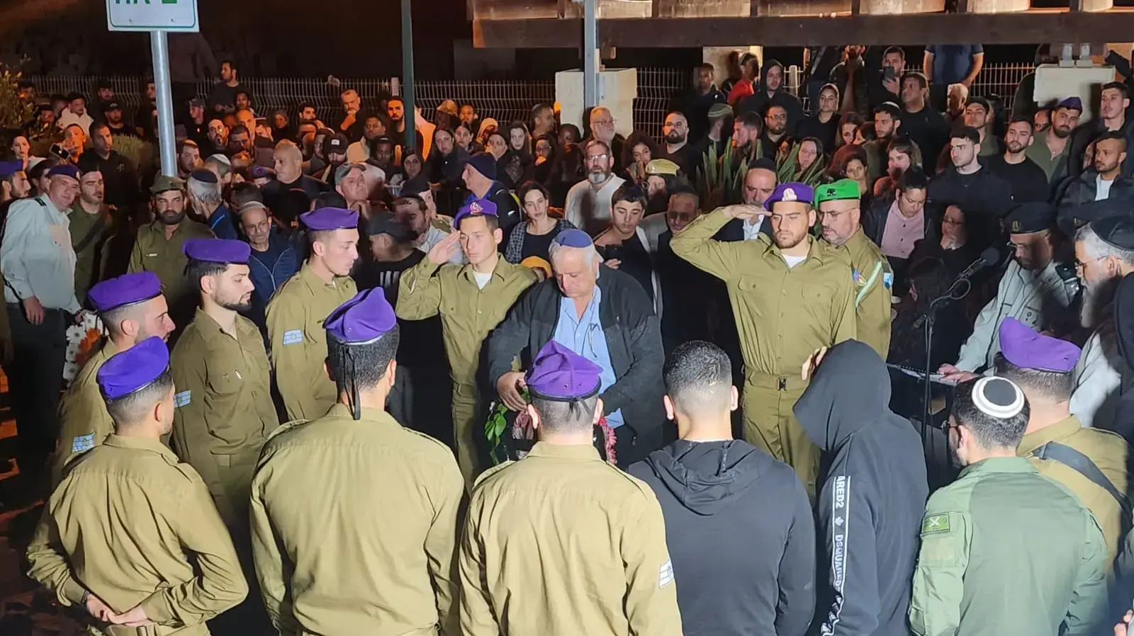 הלוויתו של סמ"ר ניסים כחלון שנפל ברצועת עזה, 28 במרץ 2024 הלוויתו של סמ"ר ניסים כחלון שנפל ברצועת עזה, 28 במרץ 2024