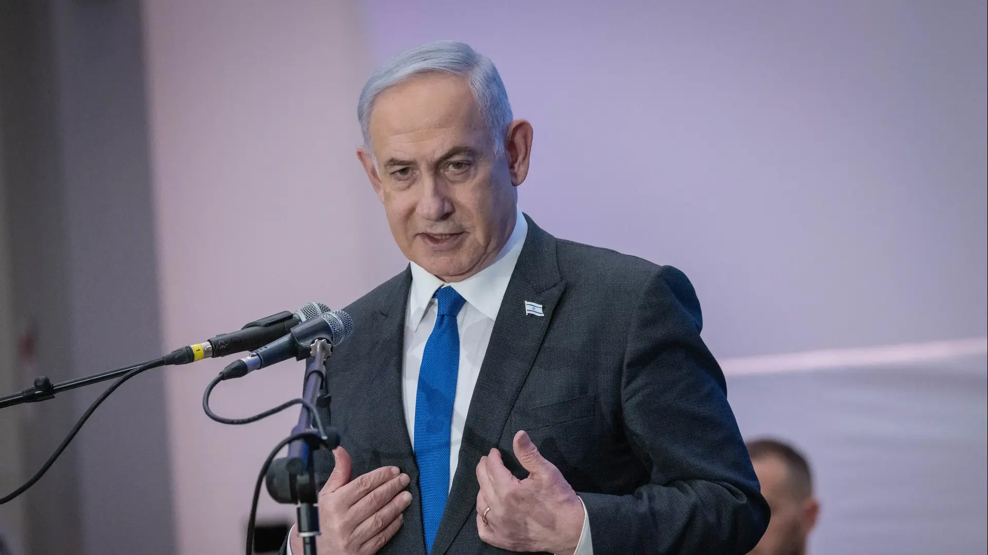 ראש הממשלה בנימין נתניהו בפסגת הנשיאים בירושלים
18 בפברואר 2024 ראש הממשלה בנימין נתניהו בפסגת הנשיאים בירושלים
18 בפברואר 2024