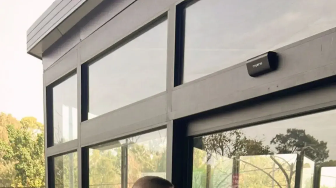 מפקד מחוז תל אביב, ניצב פרץ עמר, חתם על צו סגירה למסעדה בבני ברק מפקד מחוז תל אביב, ניצב פרץ עמר, חתם על צו סגירה למסעדה בבני ברק
