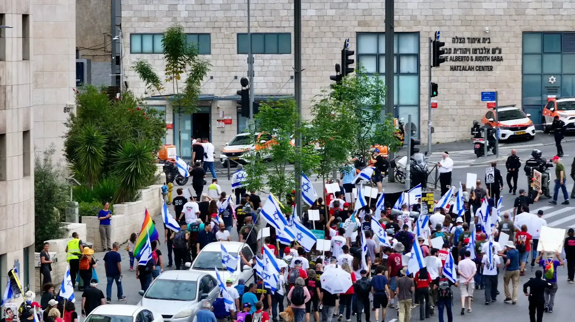 צעדה למען השוויון בנטל, בהובלת צעירי מכינת רבין ללשכת הרב יצחק יצחק יוסף, סמוך לגשר המיתרים, 2 באפריל 2024