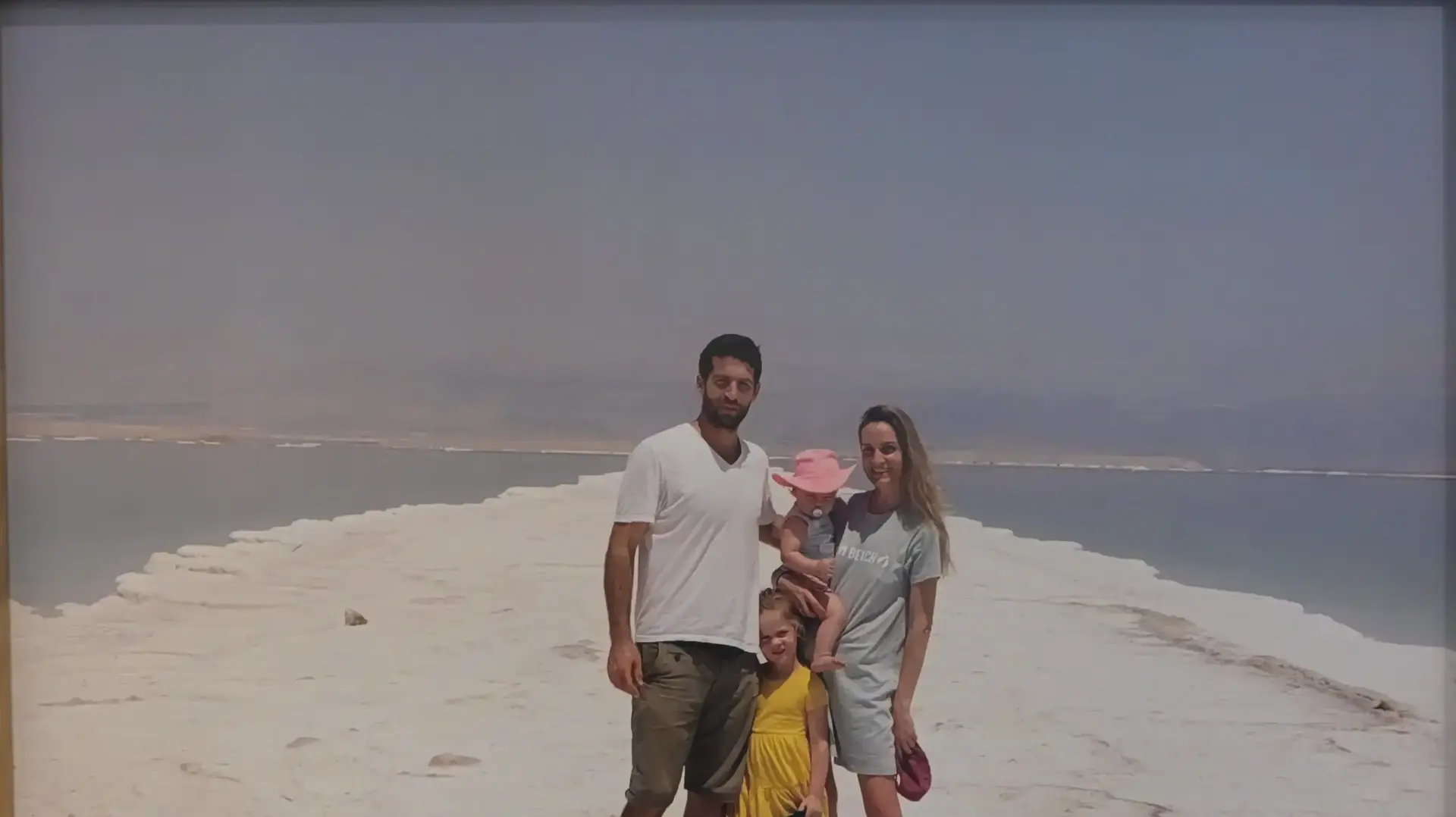 שגיא ואביטל דקל חן עם בנותיהן שגיא ואביטל דקל חן עם בנותיהן