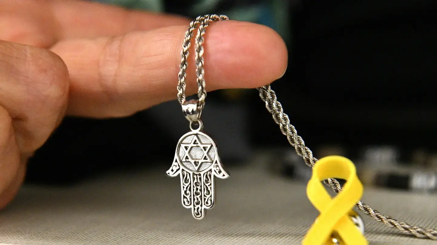 חדרו של החטוף עידן אלכסנדר, תל אביב חדרו של החטוף עידן אלכסנדר, תל אביב