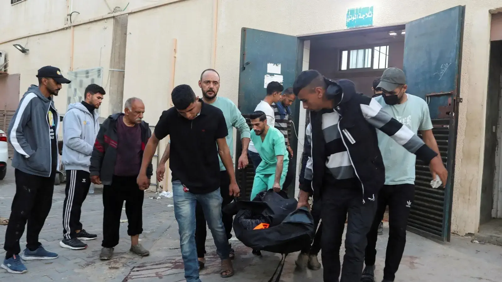 תקיפת צה"ל בדיר אל בלח במרכז רצועת עזה - שהובילה למותם של 7 פעילי סיוע 